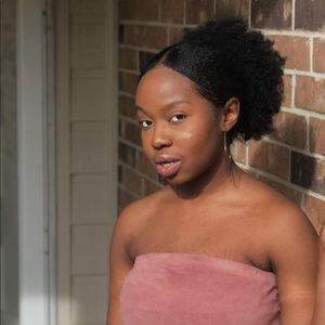 Meet your Posher, Bethany